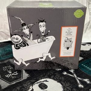 BNIB Scentsy Night Mare Before Christmas Lock Shock and Barrel mini warmer